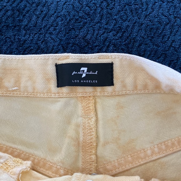 7 FOR ALL MANKIND MONROE JEAN SHORTS BUTTON FLY SIZE 24 MINERAL MARIGOLD! - Picture 10 of 11